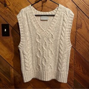Everlane Cloud Cable-Knit Vest